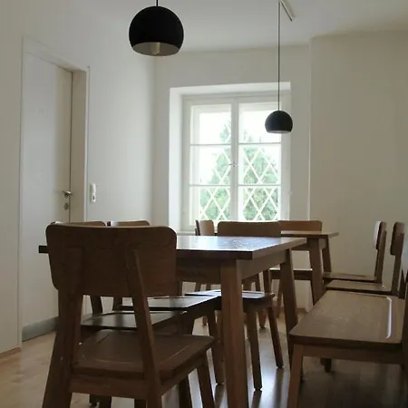 Hostel Institut St.sebastian Solnohrad